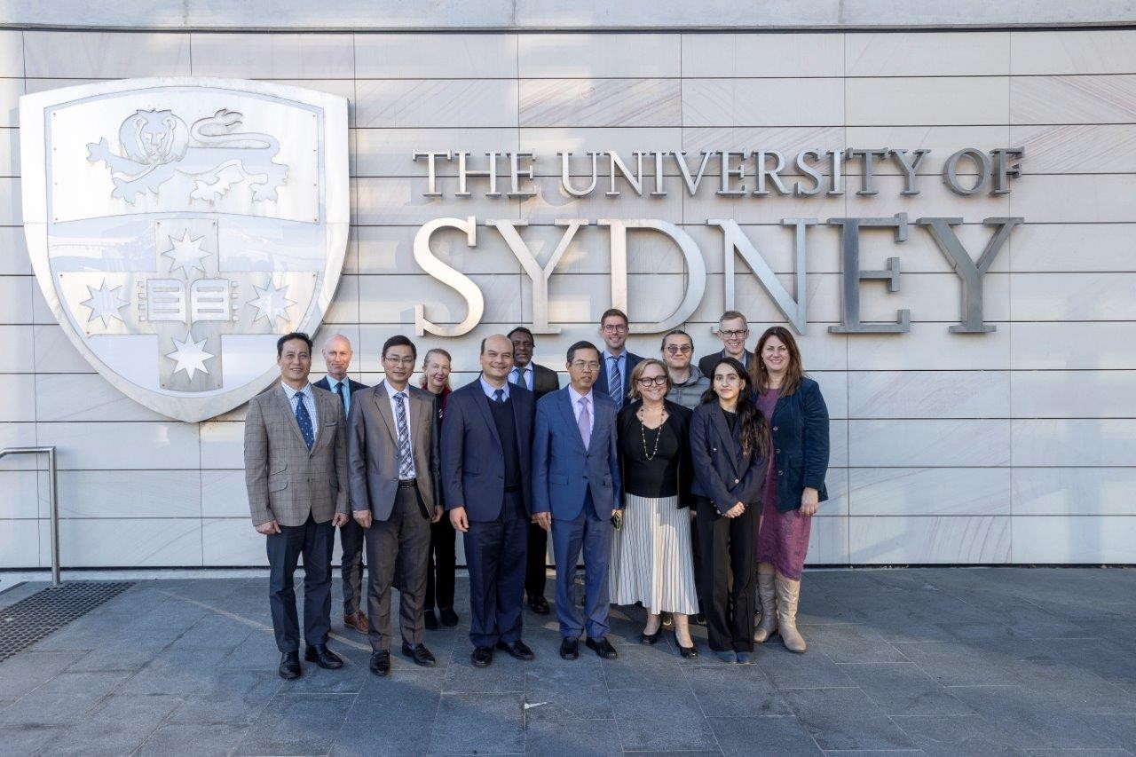 Đai diện Đại học Sydney tiếp đón ngài Đại sứ và đoàn đại biểu 